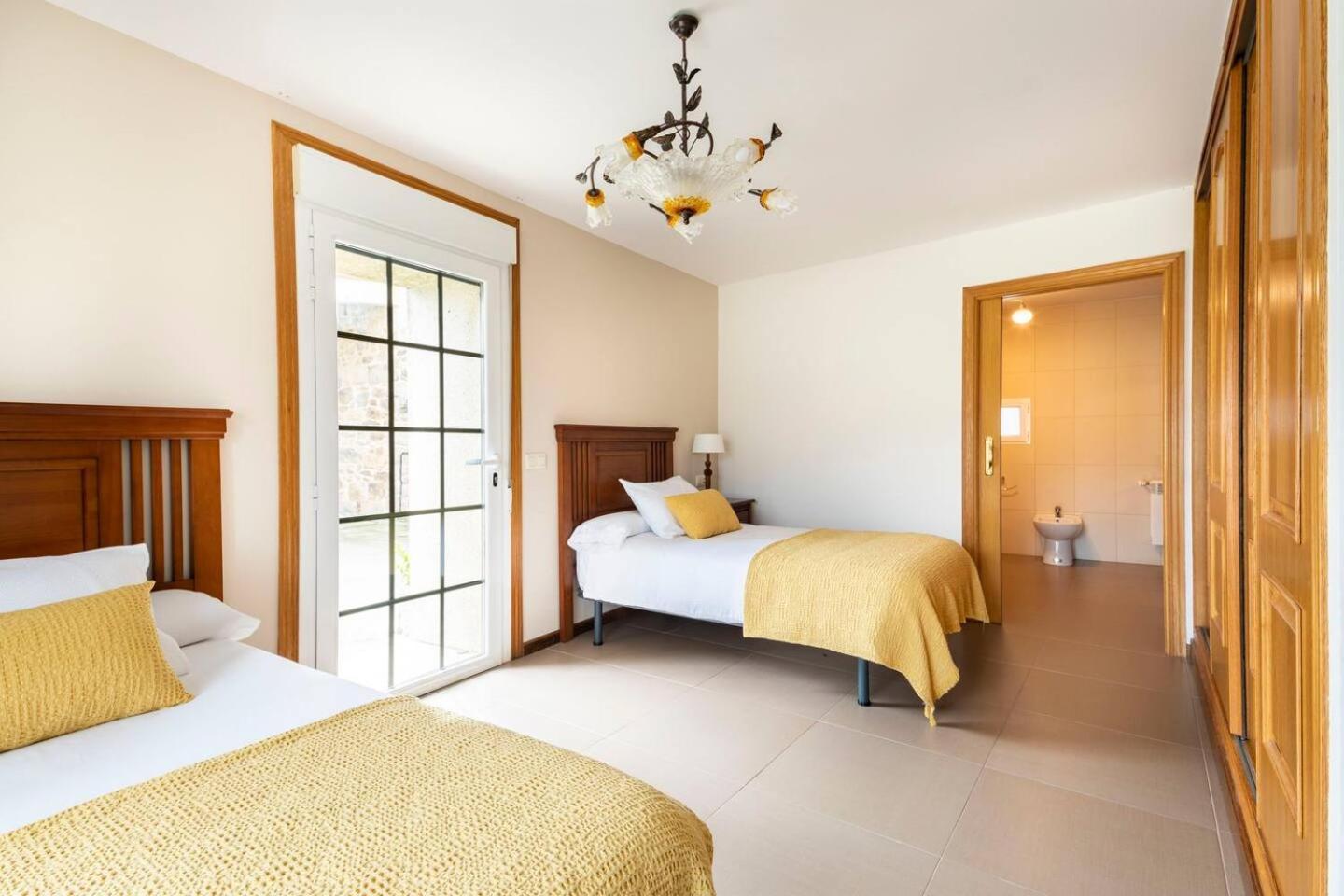 Galihost - Casa Con Enorme Jardin En Cambados Villa Екстериор снимка