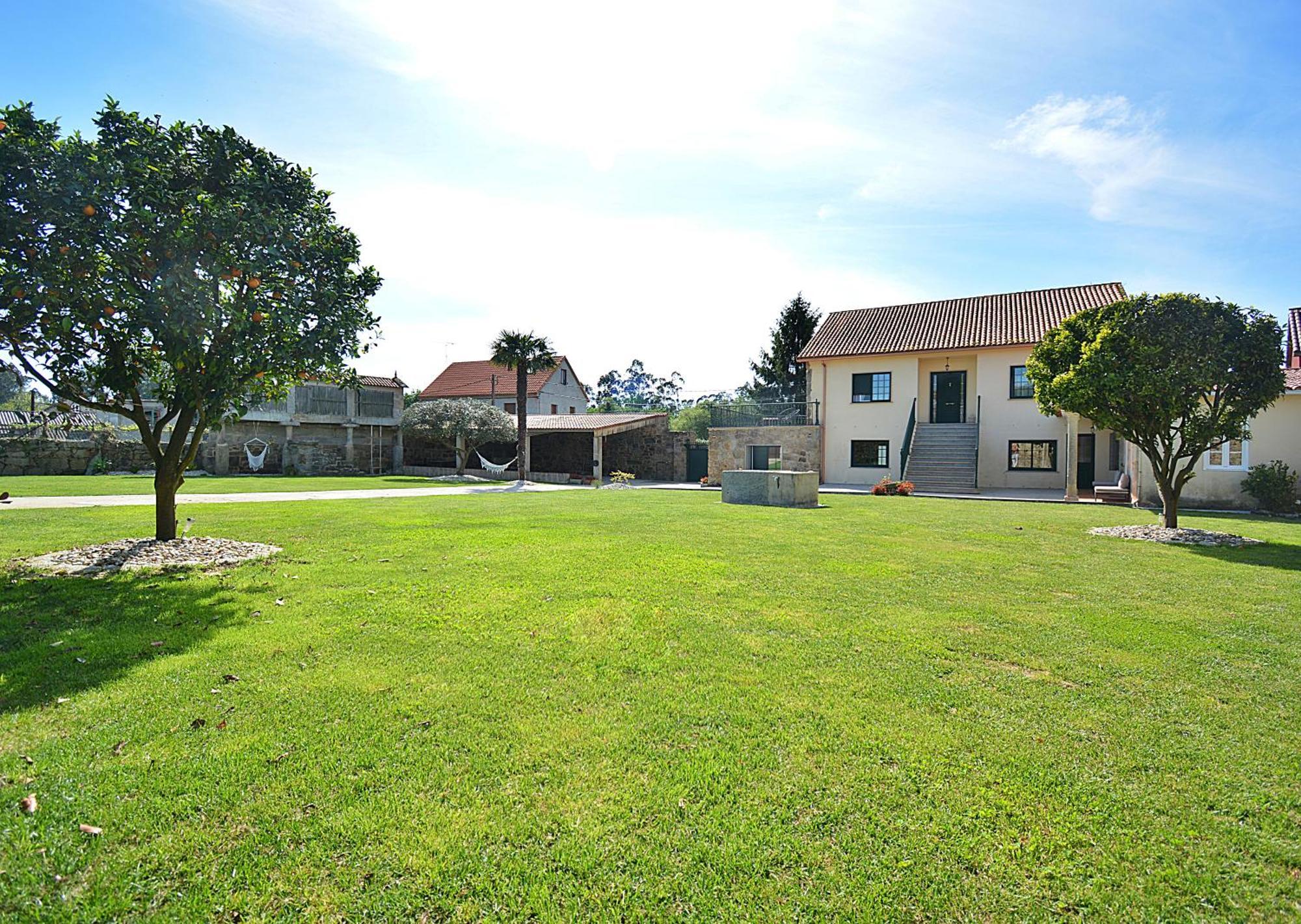 Galihost - Casa Con Enorme Jardin En Cambados Villa Екстериор снимка